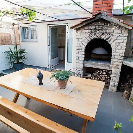 Aria Apartman