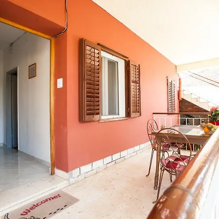 Apartment Aria