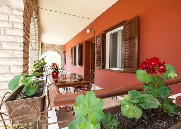 Apartment Aria
